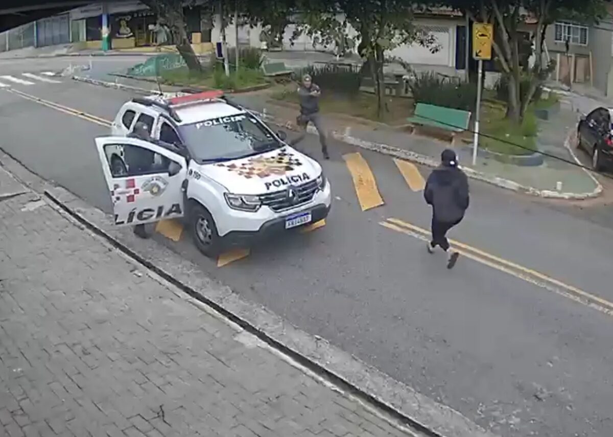 Homem é ferido por policial após ataque a viatura em Osasco